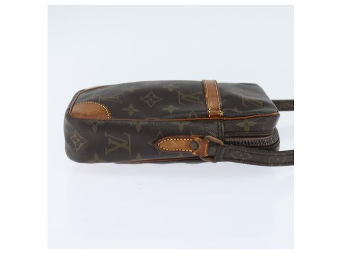 LOUIS VUITTON Bolsa de Hombro Monogram Danube M45266 LV Auth BA7395 Monograma - vista 4