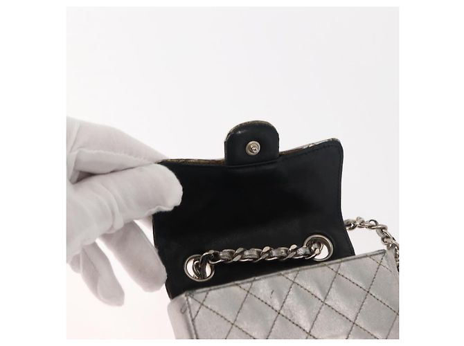 CHANEL Borsa a Mano Matelassé con Catena in Pelle di Agnello CC Argento Auth 148202 - vista 16