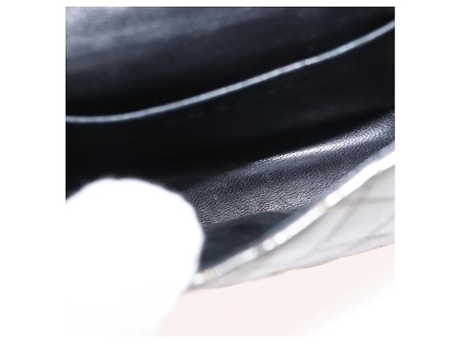 CHANEL Borsa a Mano Matelassé con Catena in Pelle di Agnello CC Argento Auth 148202 - vista 19