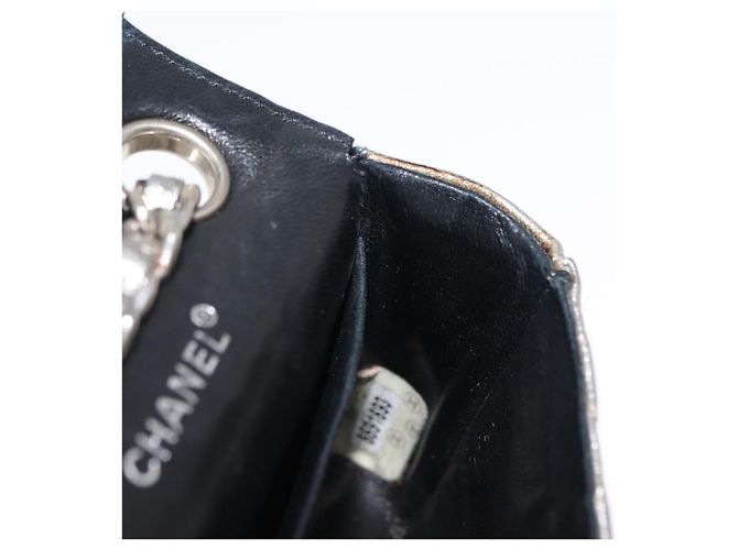 CHANEL Borsa a Mano Matelassé con Catena in Pelle di Agnello CC Argento Auth 148202 - vista 20