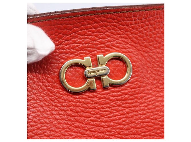 Borsa tote in pelle rossa e oro Auth 121300 di Salvatore Ferragamo - vista 14