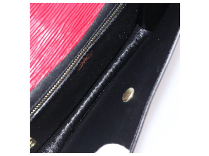 LOUIS VUITTON Clutch Montaigne 23 Epi Rosso M52667 LV Auth bs30896 - vista 10
