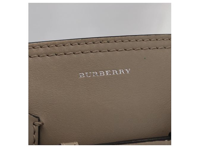 BURBERRY Mittelgroße Gürteltasche aus Canvas 2-in-1 Beige Silber Auth 149727 - vista 19