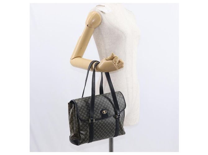 Céline Borsa a Spalla in Tela Macadam CELINE PVC Nero Oro Auth 152036 D'oro - vista 25