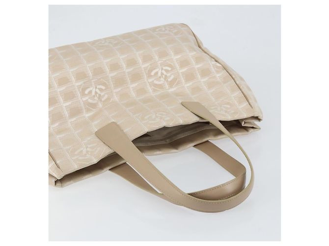 CHANEL Nuova Borsa Tote da Viaggio Nylon Beige Oro CC Auth ep11691 D'oro - vista 6