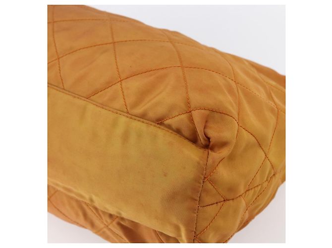Borsa a Spalla con Catena Prada in Nylon Arancione Oro Auth bs31177 D'oro - vista 15