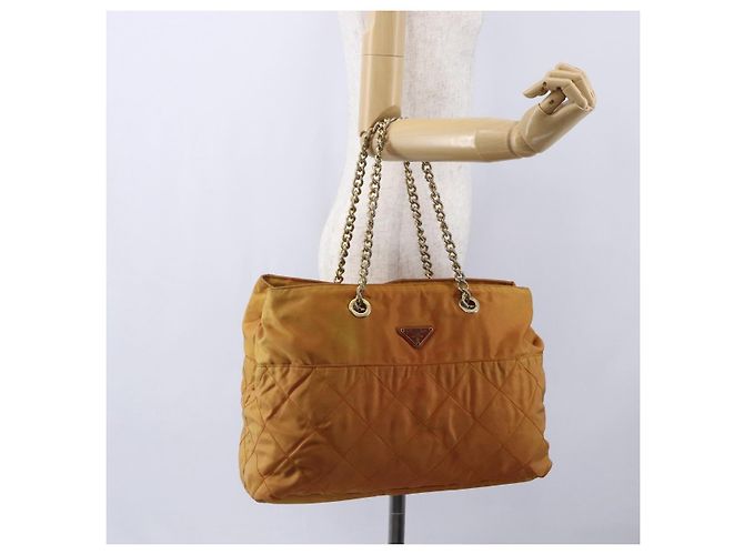 Borsa a Spalla con Catena Prada in Nylon Arancione Oro Auth bs31177 D'oro - vista 25