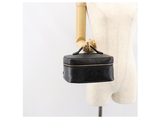 Pochette Vanity CHANEL COCO Mark in Pelle Caviar Nera Oro CC Auth gh1283 Nero D'oro - vista 23