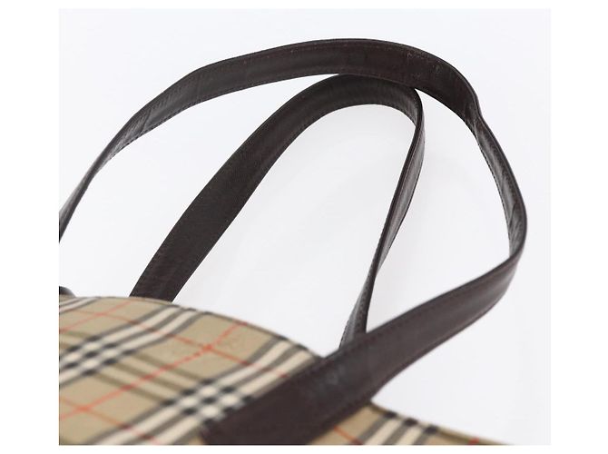 Burberry Borsa a spalla in tela Nova Check beige e oro Auth SW1853 D'oro - vista 8