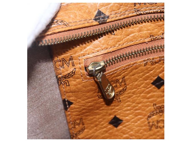 Borsa tote MCM Logogram Vicetos in pelle PVC marrone e oro Auth bs31442 D'oro - vista 16