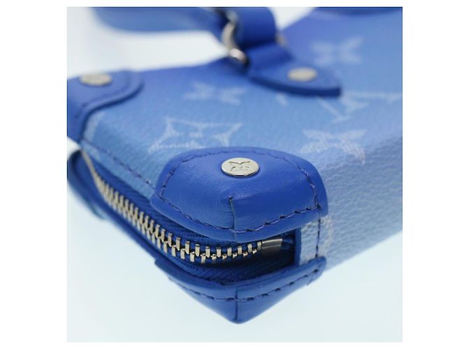 LOUIS VUITTON Pochette Soft Trunk Monogram Clouds Blu M45440 Auth 43556SM Bianco - vista 16
