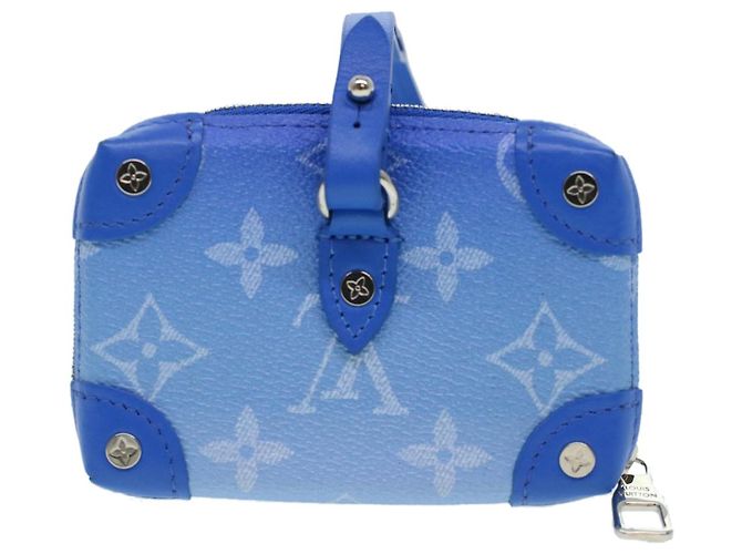 LOUIS VUITTON Pochette Soft Trunk Monogram Clouds Blu M45440 Auth 43556SM Bianco - vista 2