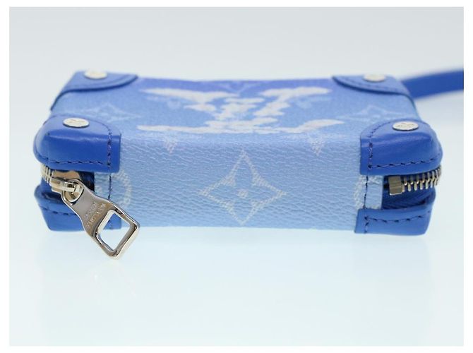 LOUIS VUITTON Pochette Soft Trunk Monogram Clouds Blu M45440 Auth 43556SM Bianco - vista 5