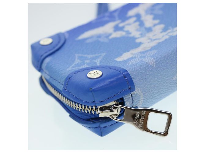 LOUIS VUITTON Pochette Soft Trunk Monogram Clouds Blu M45440 Auth 43556SM Bianco - vista 9