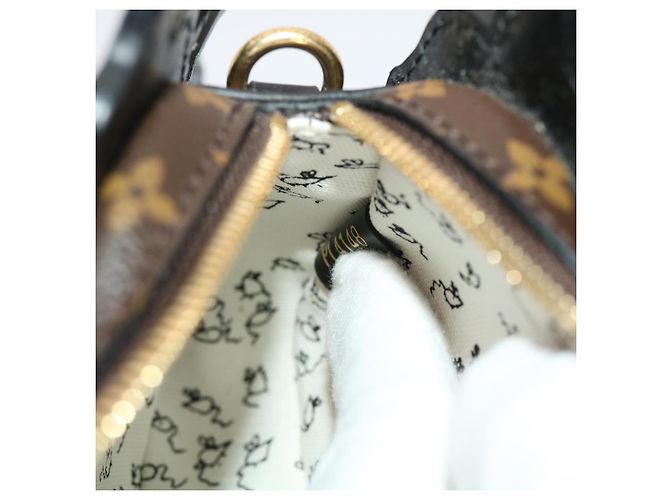 LOUIS VUITTON Catgram Pochette Borsa a Spalla Full Cat Grigia M53165 LV Auth 47438SM Marrone Nero Rosa - vista 10
