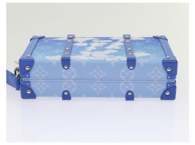 LOUIS VUITTON Monedero Trunk Monogram Clouds Azul M20403 LV Auth 61941SM Blanco - vista 5