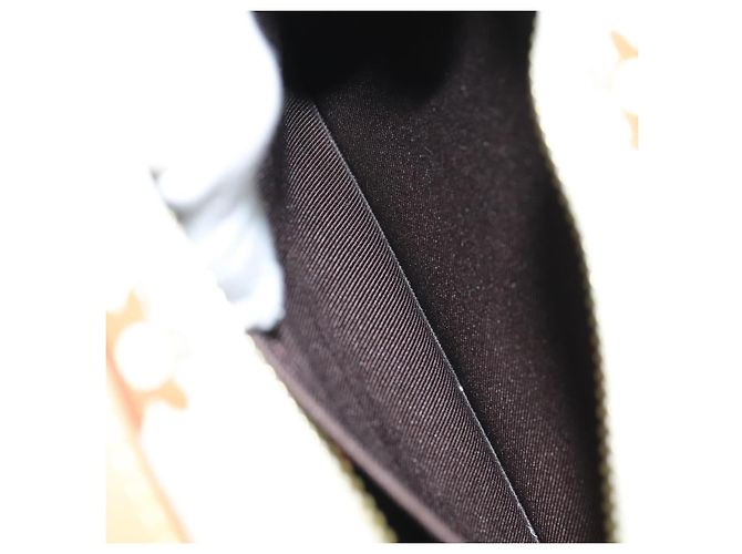 LOUIS VUITTON Messenger Craggy Envelope Isetan Solo Aperto M25408 LV Auth ar12010SM Multicolore - vista 20