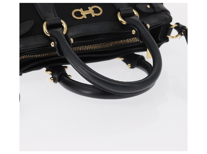 Borsa a mano Gancini in nylon 2 in 1 nera e oro Auth 154686 di Salvatore Ferragamo Nero D'oro - vista 7
