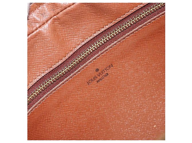 LOUIS VUITTON Clutch Marly Dragonne GM Monogram M51825 LV Auth th6548 Monogramma - vista 18