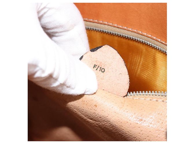 Céline Borsa a Spalla in Tela Macadam CELINE in Pelle PVC Marrone Oro Auth 155469 D'oro - vista 12