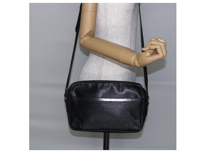 LOUIS VUITTON Borsa a Spalla Epi Trocadero 27 Nera M52312 LV Auth BA6694 Nero - vista 22