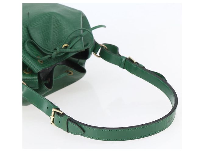 Noe LOUIS VUITTON Borsa a Spalla Petit Noé Epi Verde M44104 LV Auth 147274 - vista 7