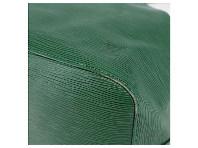 Noe LOUIS VUITTON Borsa a Spalla Petit Noé Epi Verde M44104 LV Auth 147274 - vista 9