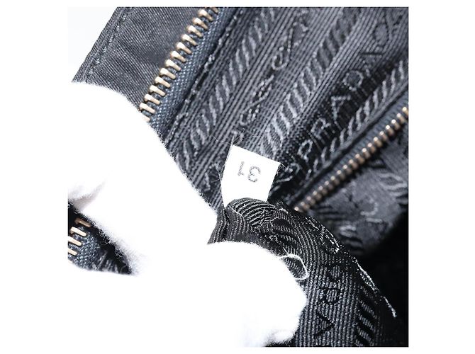 PRADA Borsa a mano in nylon nero e oro Auth 151341 D'oro - vista 11