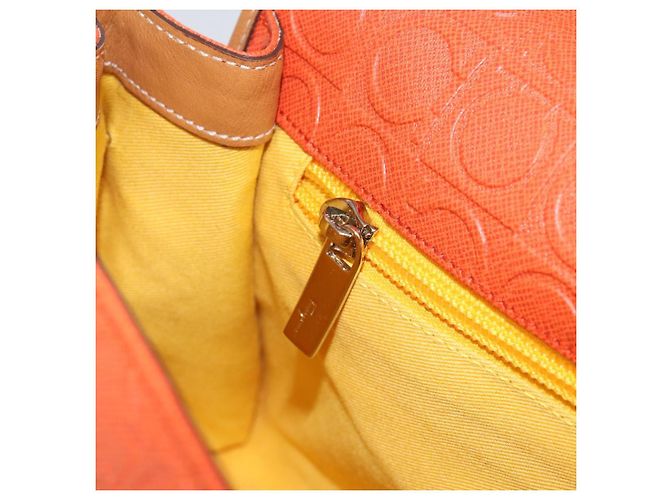 Salvatore Ferragamo Borsa a Spalla Gancini in PVC Pelle Arancione Oro Auth ka357 D'oro - vista 22