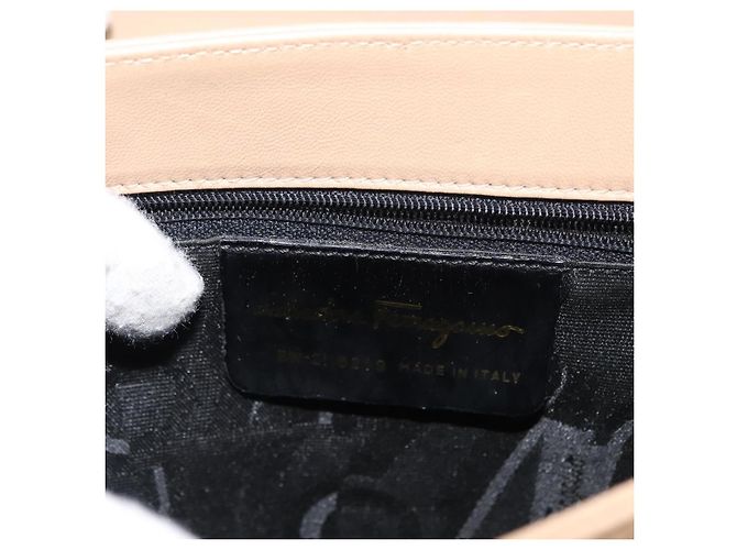 Borsa a Spalla Vala in Pelle Beige Auth BA6806 di Salvatore Ferragamo - vista 12