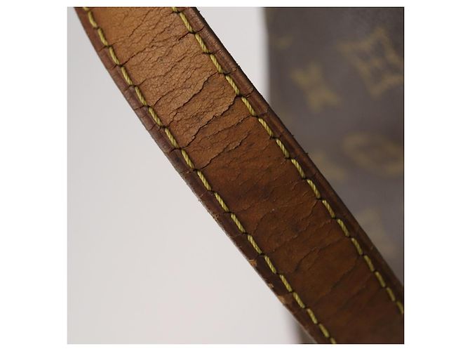 LOUIS VUITTON Borsa a Spalla Monogram Randonnee GM M42244 LV Auth 145402 Monogramma - vista 8
