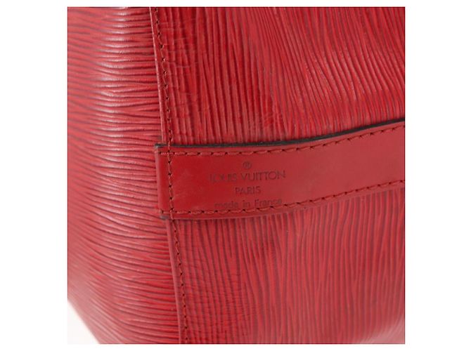 Noe LOUIS VUITTON Borsa a Spalla Petit Noé Epi Rossa M44107 LV Auth 147352 Rosso - vista 17