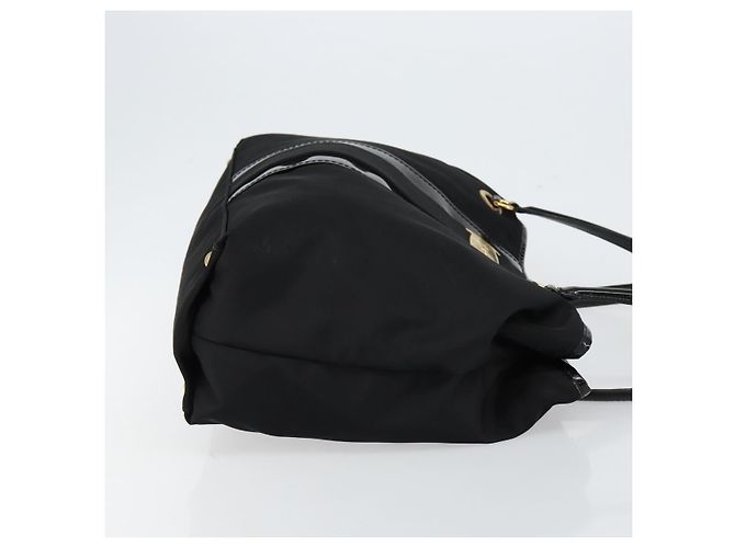 Borsa Tote Salvatore Ferragamo in nylon nero e oro Auth bs29903 D'oro - vista 3