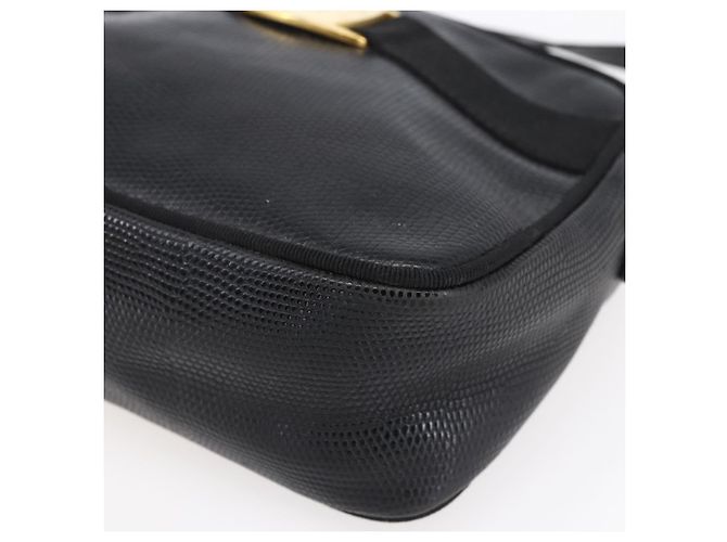 Borsa a Spalla Vala in Pelle Nera e Oro Salvatore Ferragamo Auth BA7980 Nero D'oro - vista 9