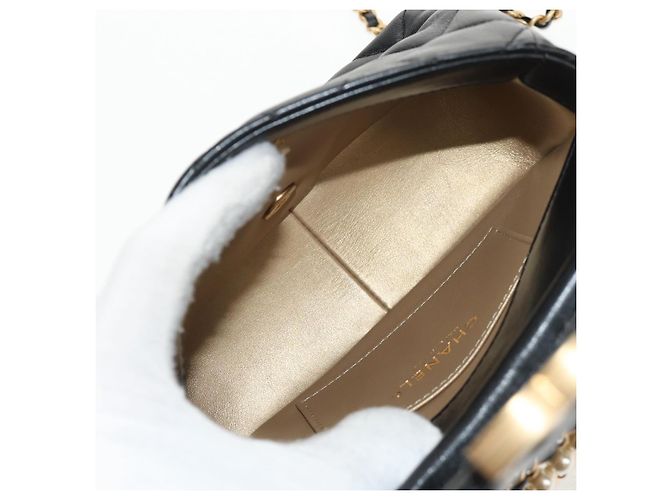 CHANEL Borsa a Catena Matelassé con Charm Perla Pelle di Agnello Nero Oro CC Auth 146362SM D'oro - vista 10