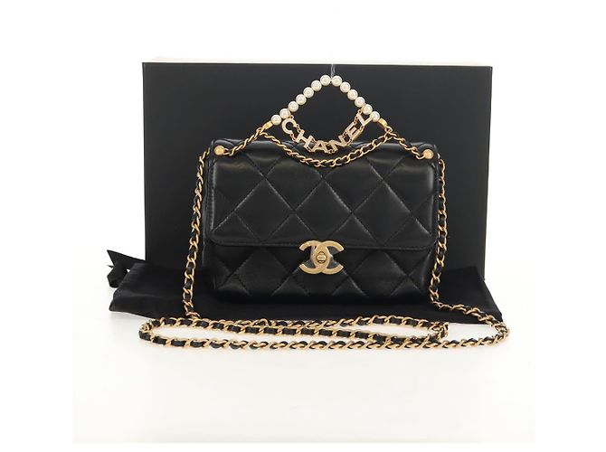 CHANEL Borsa a Catena Matelassé con Charm Perla Pelle di Agnello Nero Oro CC Auth 146362SM D'oro - vista 12