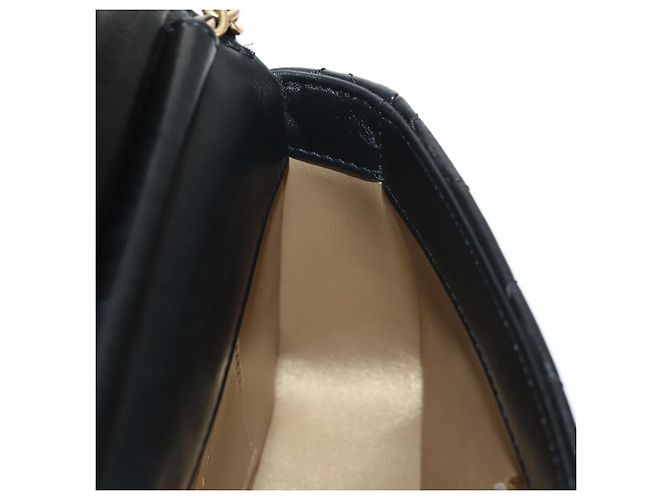 CHANEL Borsa a Catena Matelassé con Charm Perla Pelle di Agnello Nero Oro CC Auth 146362SM D'oro - vista 25