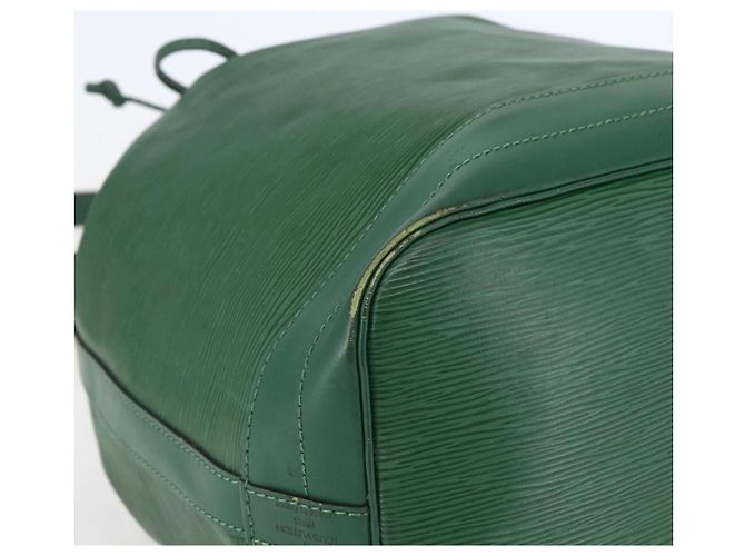 LOUIS VUITTON Borsa a Spalla Epi Noe Verde M44004 LV Auth 145661 - vue 14