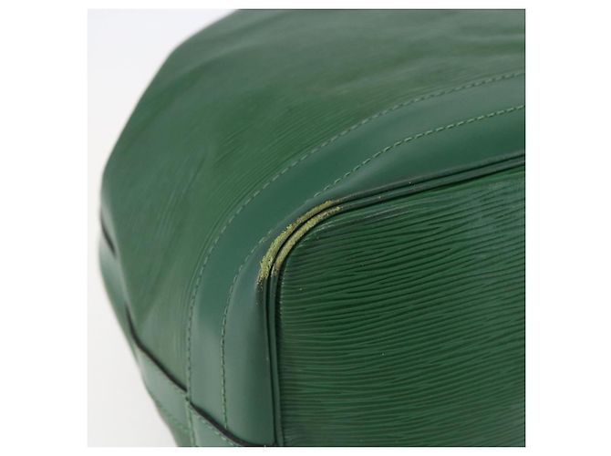 LOUIS VUITTON Borsa a Spalla Epi Noe Verde M44004 LV Auth 145661 - vue 16
