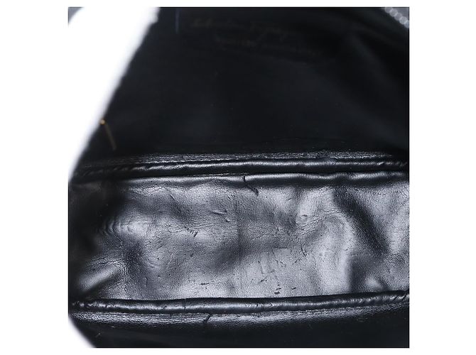 Vala Schultertasche Emaille Schwarz Gold Salvatore Ferragamo Auth gh815 Golden - Ansicht 11