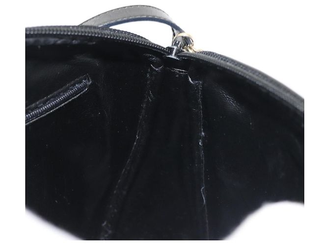Vala Schultertasche Emaille Schwarz Gold Salvatore Ferragamo Auth gh815 Golden - Ansicht 18