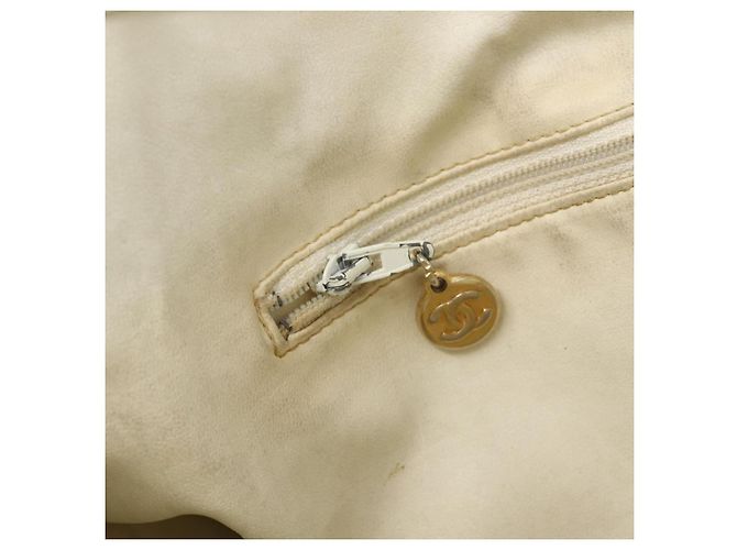 Bolsa de Ombro CHANEL em Lona Preta Dourada CC Auth 156515 Preto Dourado - vista 15
