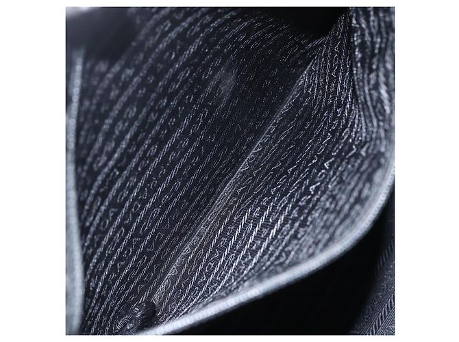 Prada Tote Bag aus schwarzem Nylon mit Silber authentisch 156932 - Ansicht 21