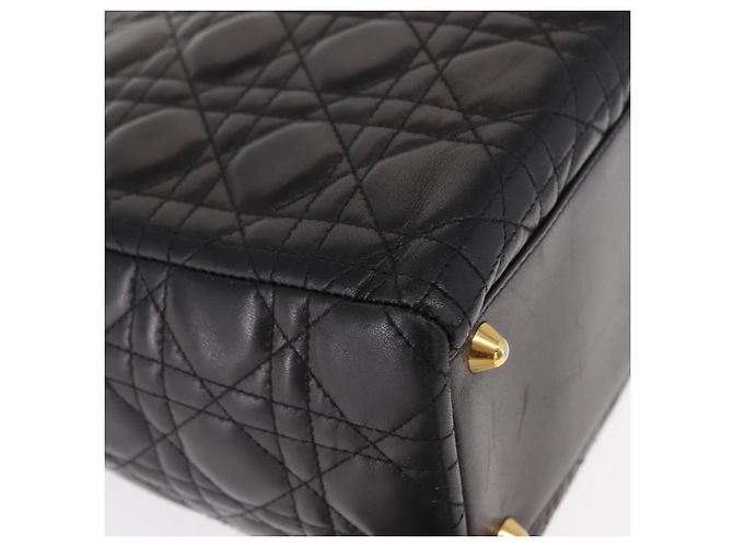 Christian Dior Borsa Tote Lady Dior Canage in Pelle di Agnello Nera Oro Auth 157801 Nero D'oro - vista 10