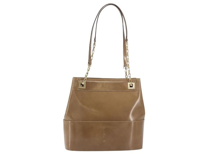 Bolso de Hombro con Cadena Salvatore Ferragamo Esmalte Beige Oro Auth 143680 Dorado - vista 2