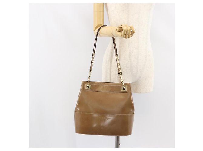 Bolso de Hombro con Cadena Salvatore Ferragamo Esmalte Beige Oro Auth 143680 Dorado - vista 20