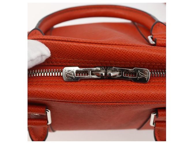 LOUIS VUITTON Taiga Borsa Porta Documenti da Viaggio Arancione M30637 LV Auth 156354 - vista 10