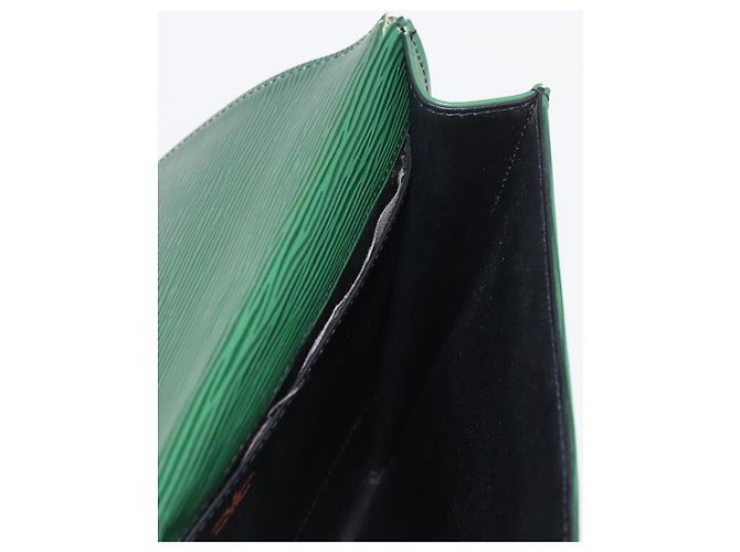 LOUIS VUITTON Clutch Jena Epi Verde M52724 LV Auth 155008 - vista 21