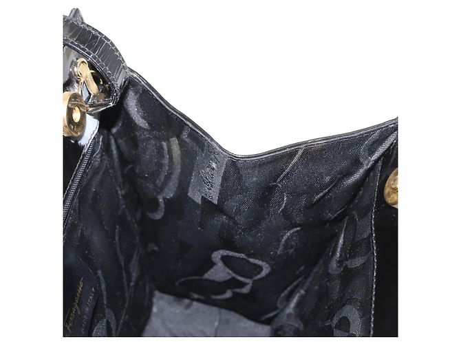 Borsa a Mano Salvatore Ferragamo Vala Smalto 2 vie Nero Oro Auth 156283 - vista 20