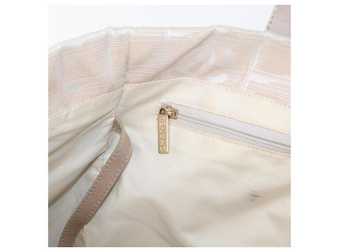 CHANEL Nuova Borsa da Viaggio in Nylon Rosa Oro CC Auth BA8665 D'oro - vista 19
